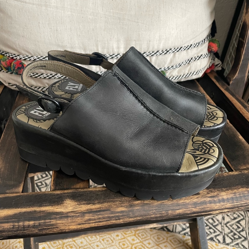 Fly London black platform wedge comfort shoes sz. 38